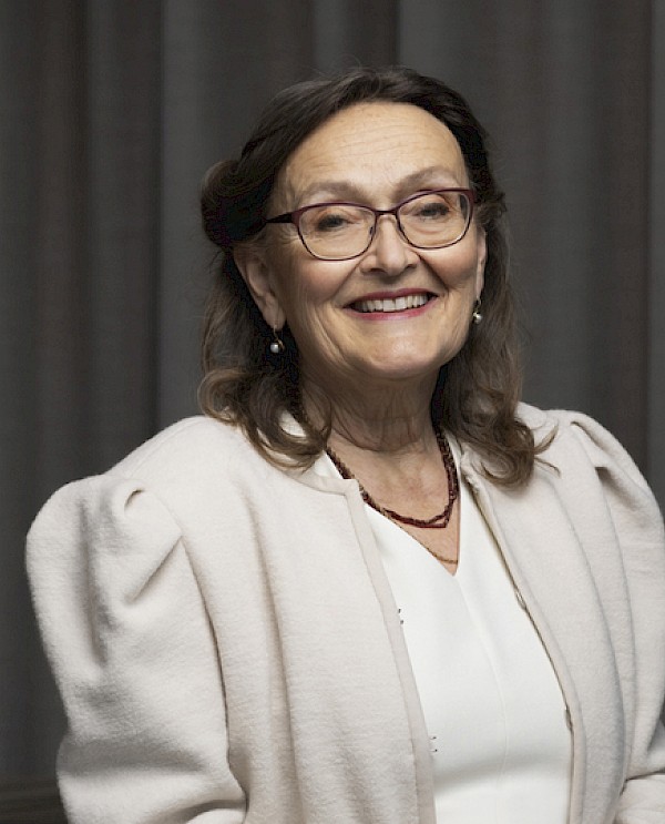 Prof. em. Dr. Annelies H&auml;cki Buhofer